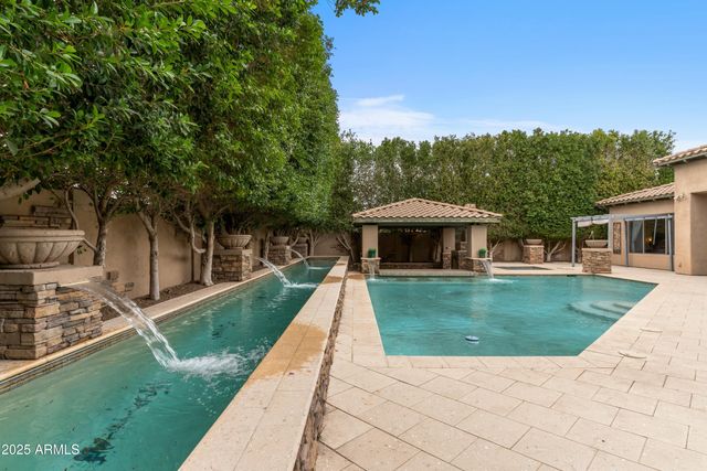 9869 E DAVENPORT Drive, Scottsdale, AZ 85260