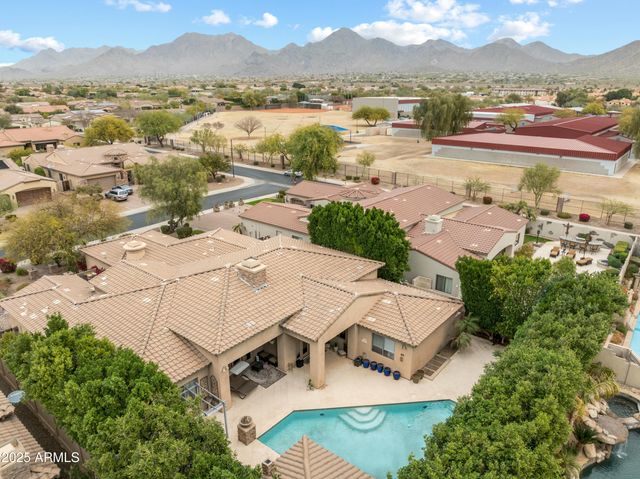 9869 E DAVENPORT Drive, Scottsdale, AZ 85260