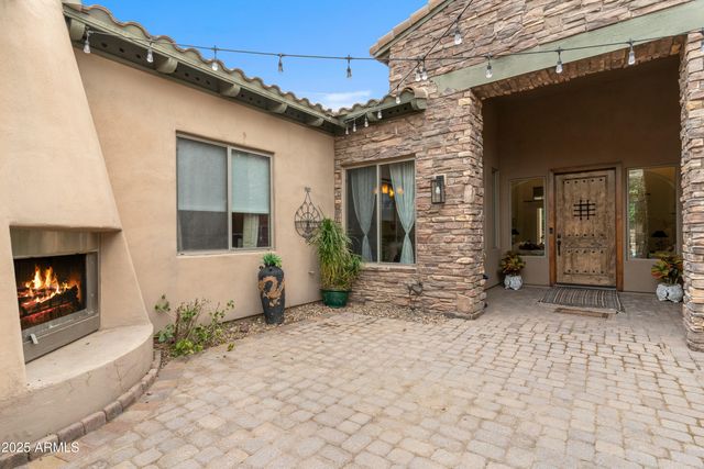 9869 E DAVENPORT Drive, Scottsdale, AZ 85260