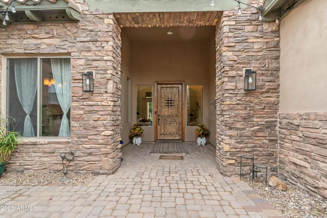 9869 E DAVENPORT Drive, Scottsdale, AZ 85260