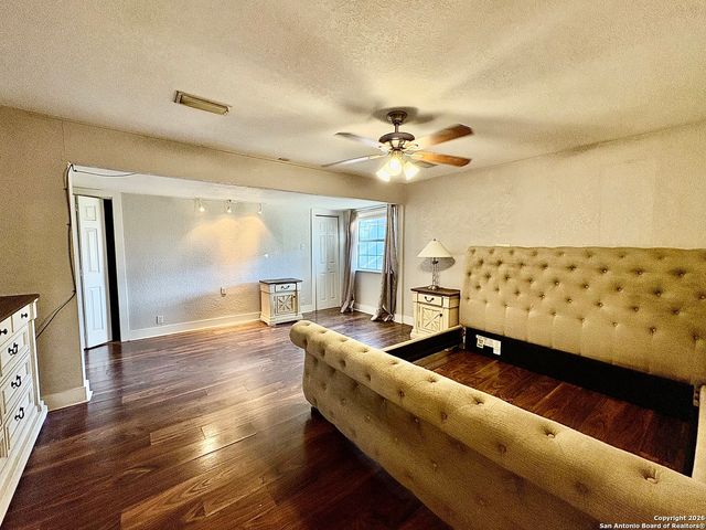 5910 Wales, San Antonio, TX 78223