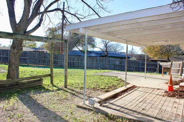 5910 Wales, San Antonio, TX 78223