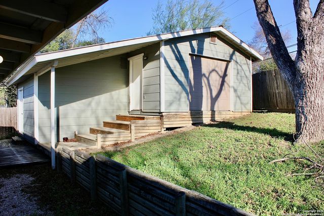 5910 Wales, San Antonio, TX 78223