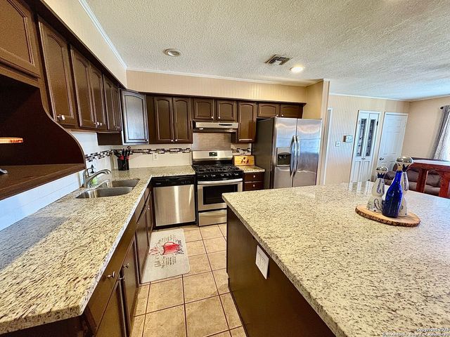 5910 Wales, San Antonio, TX 78223