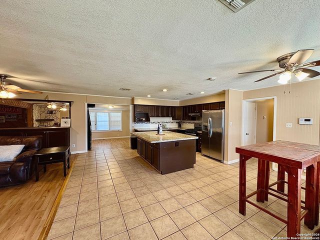 5910 Wales, San Antonio, TX 78223