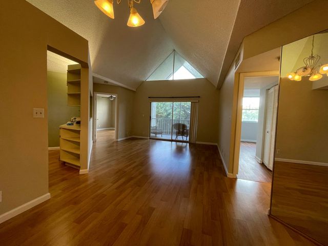 5910 Morningstar Circle 403, Delray Beach, FL 33484