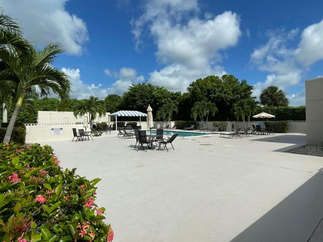 5910 Morningstar Circle 403, Delray Beach, FL 33484