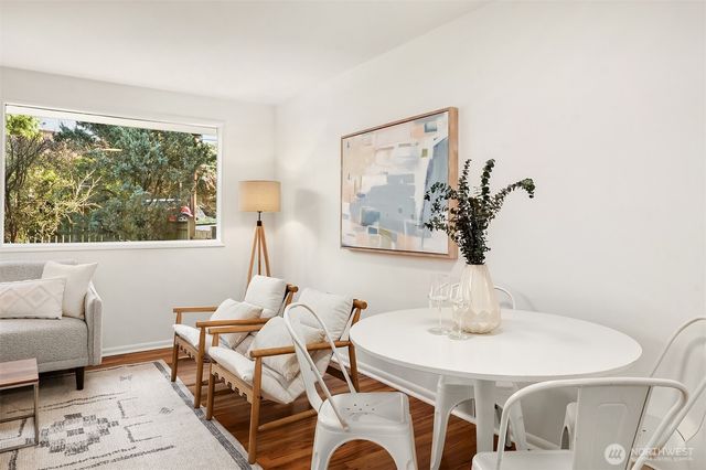 1403 W Dravus Street, Seattle, WA 98119