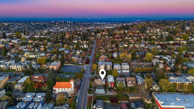 1403 W Dravus Street, Seattle, WA 98119