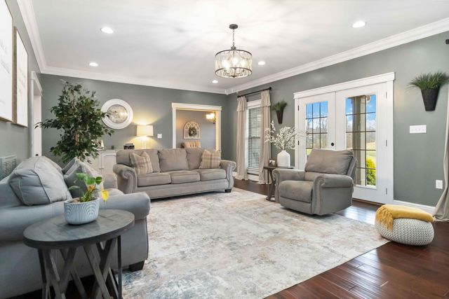 299 Park Estates Lane, London, KY 40744