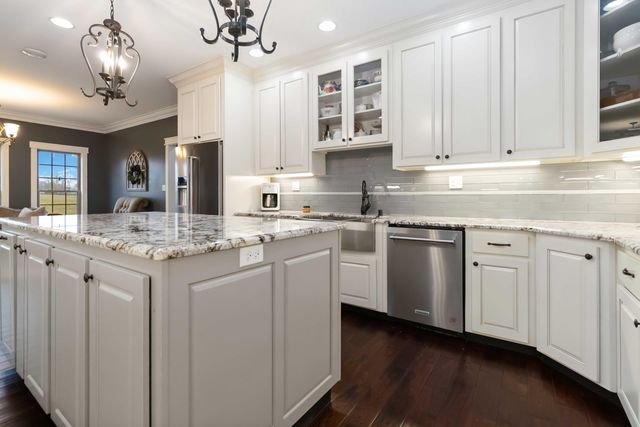 299 Park Estates Lane, London, KY 40744