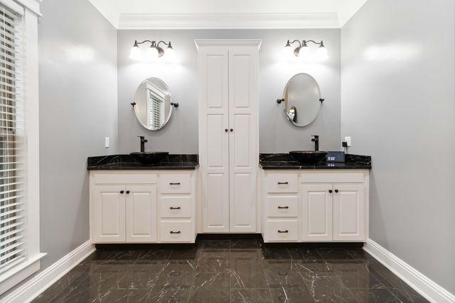 299 Park Estates Lane, London, KY 40744