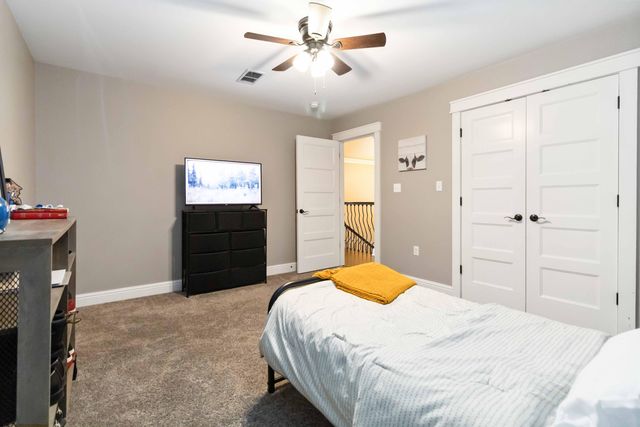 299 Park Estates Lane, London, KY 40744