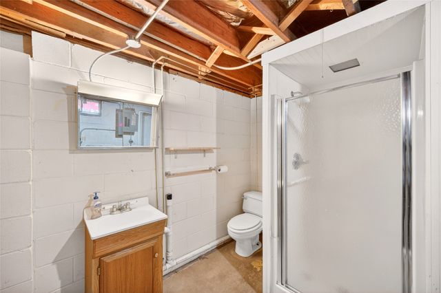 2818 48th Place, Des Moines, IA 50310