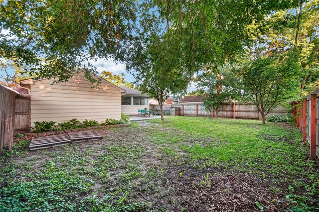 2818 48th Place, Des Moines, IA 50310