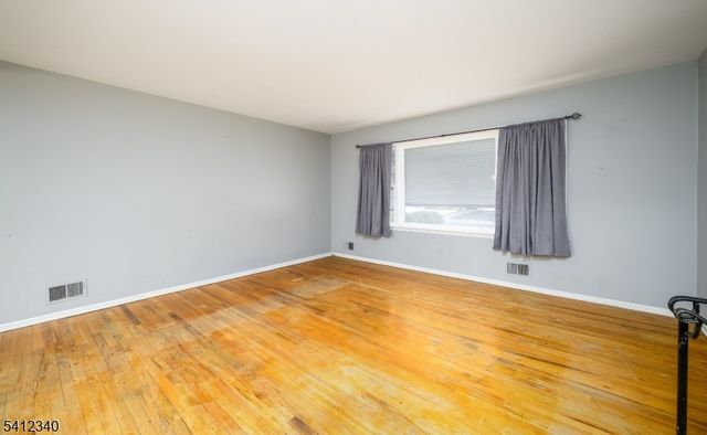 883 Stacy Pl, Rahway City, NJ 07065