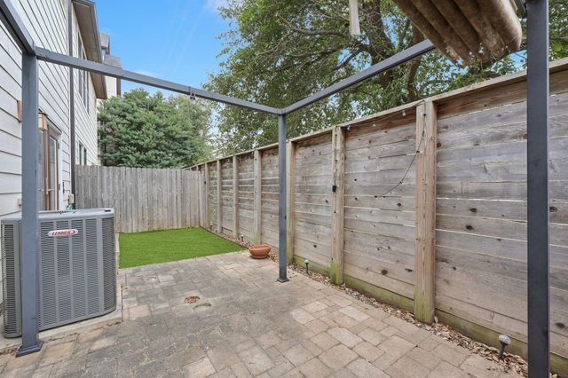 1214 Sampson Street, Houston, TX 77003