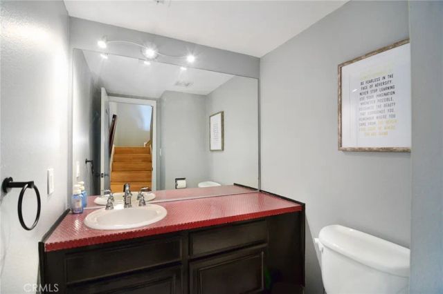 18739 Hatteras Street 55, Tarzana, CA 91356