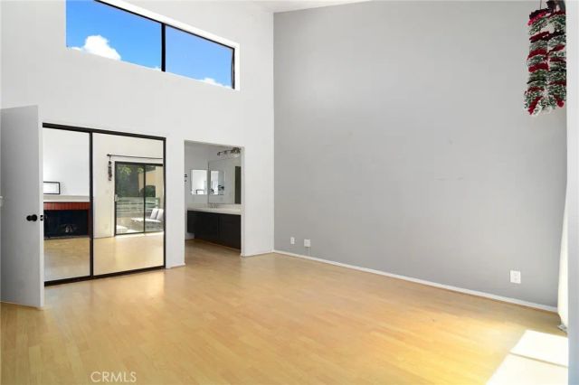 18739 Hatteras Street 55, Tarzana, CA 91356