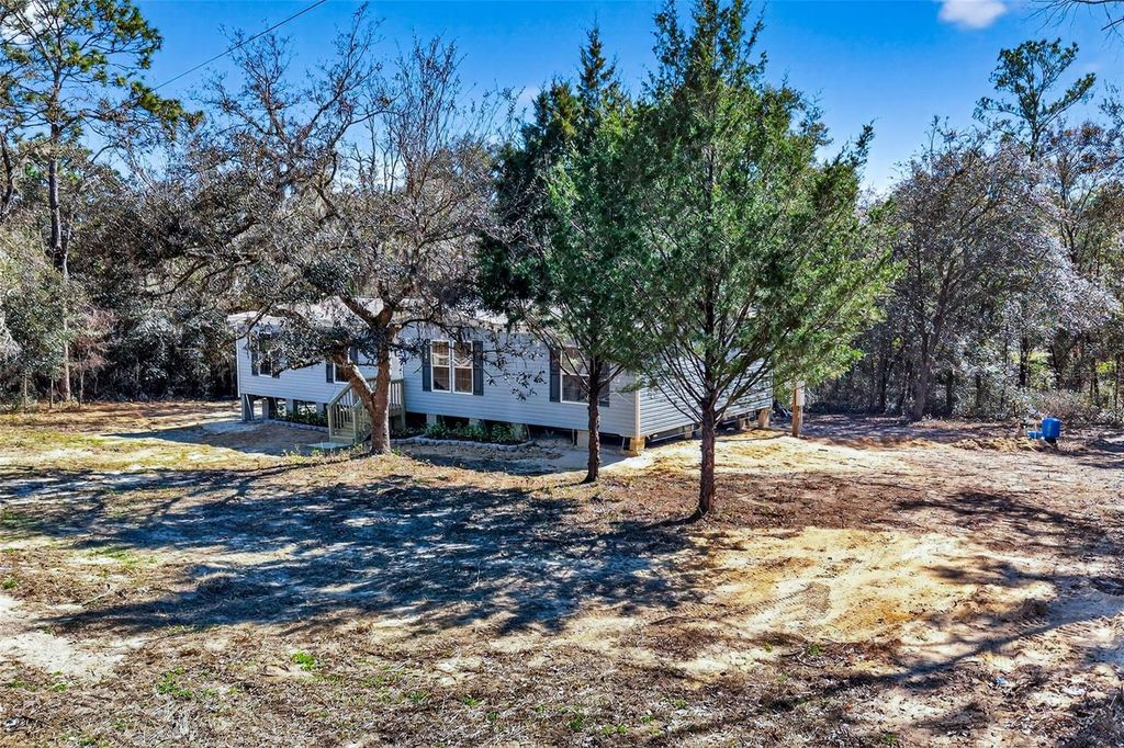 Image 2 of property listing at 11116 NE 64TH STREET, Williston, FL 32696