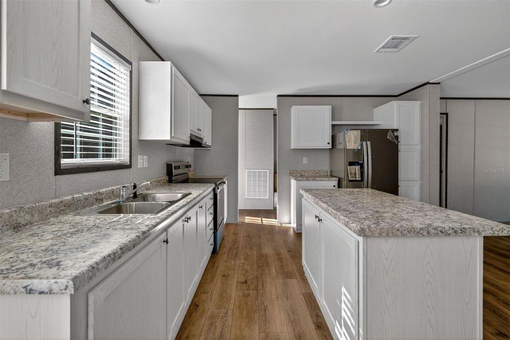 Image 13 of property listing at 11116 NE 64TH STREET, Williston, FL 32696