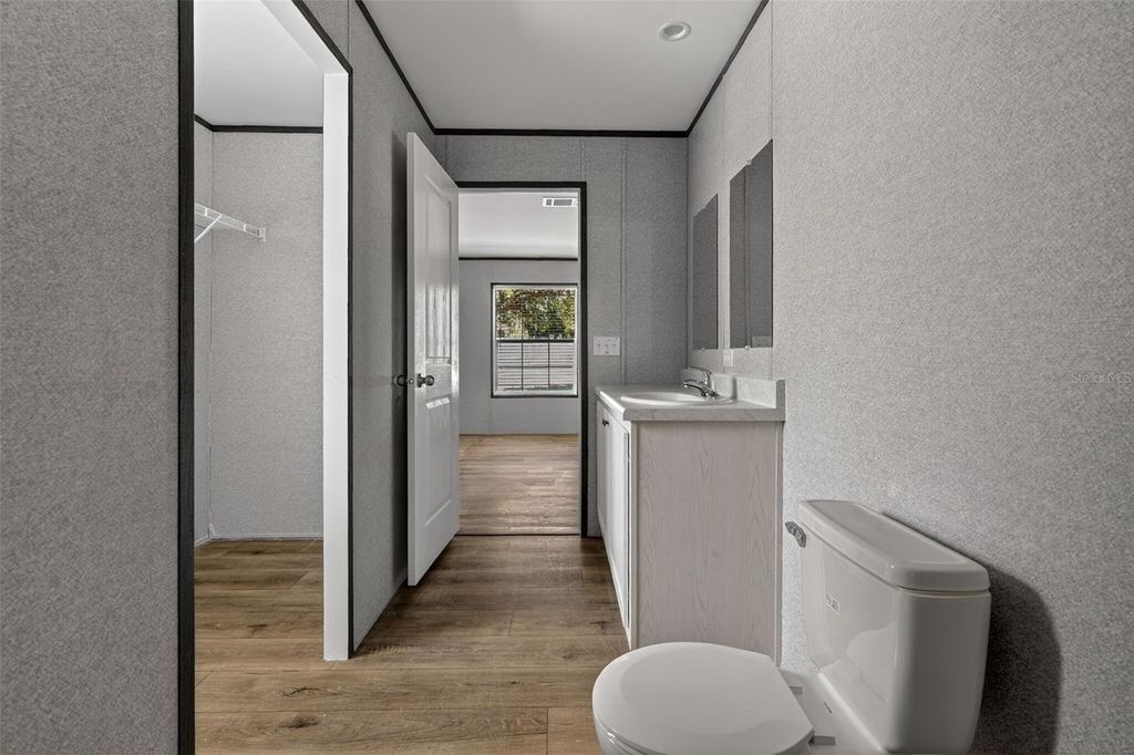 Image 24 of property listing at 11116 NE 64TH STREET, Williston, FL 32696