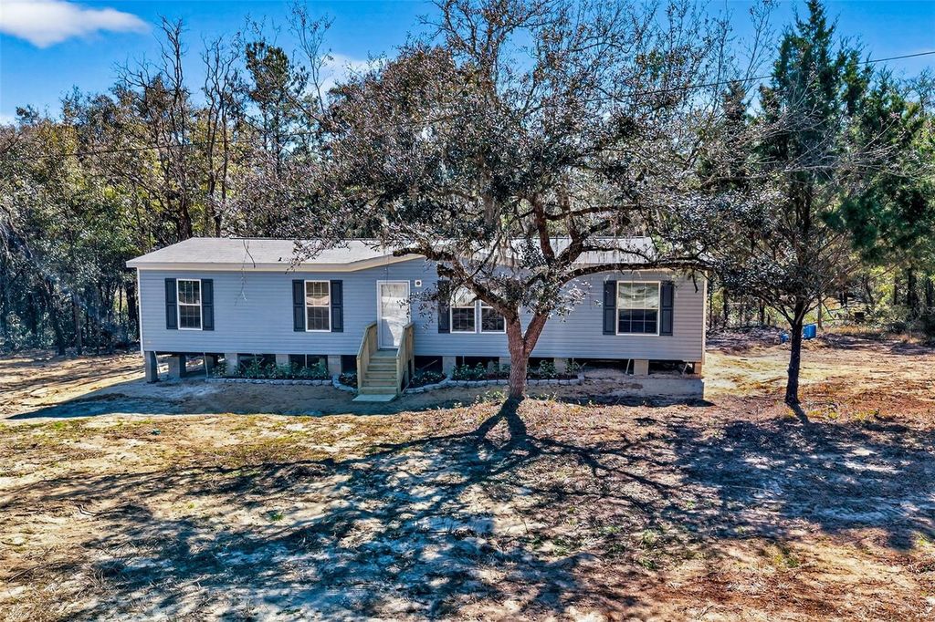 Image 37 of property listing at 11116 NE 64TH STREET, Williston, FL 32696