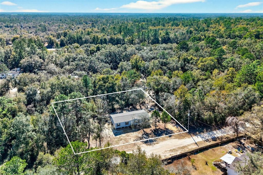 Image 41 of property listing at 11116 NE 64TH STREET, Williston, FL 32696