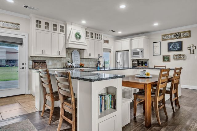 15077 Saddle Ridge Circle, Terrell, TX 75160