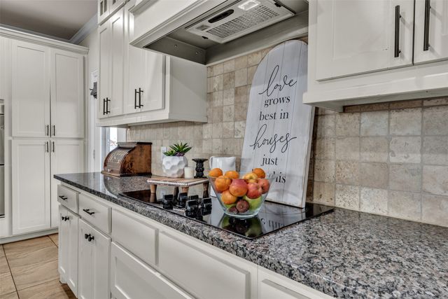 15077 Saddle Ridge Circle, Terrell, TX 75160