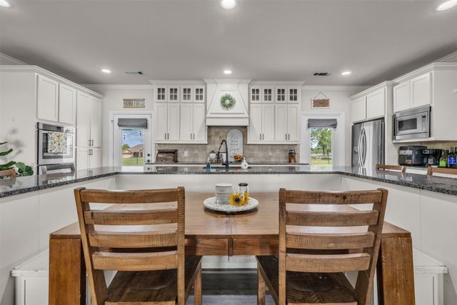 15077 Saddle Ridge Circle, Terrell, TX 75160
