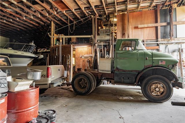 200 Dodge Avenue, Williamstown, WV 26187