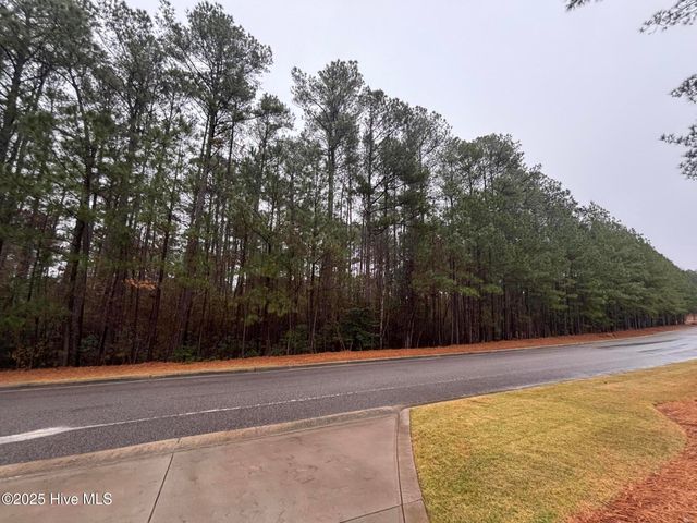 40 Chestertown Drive, Pinehurst, NC 28374
