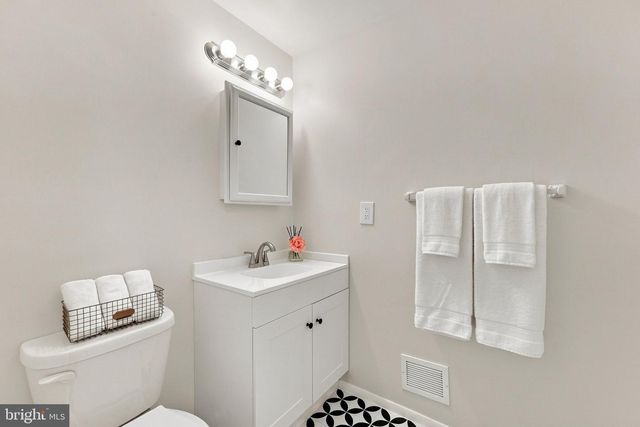 2189 JENNINGS ST, Woodbridge, VA 22191