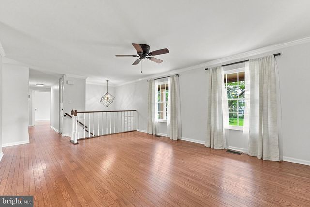 2189 JENNINGS ST, Woodbridge, VA 22191