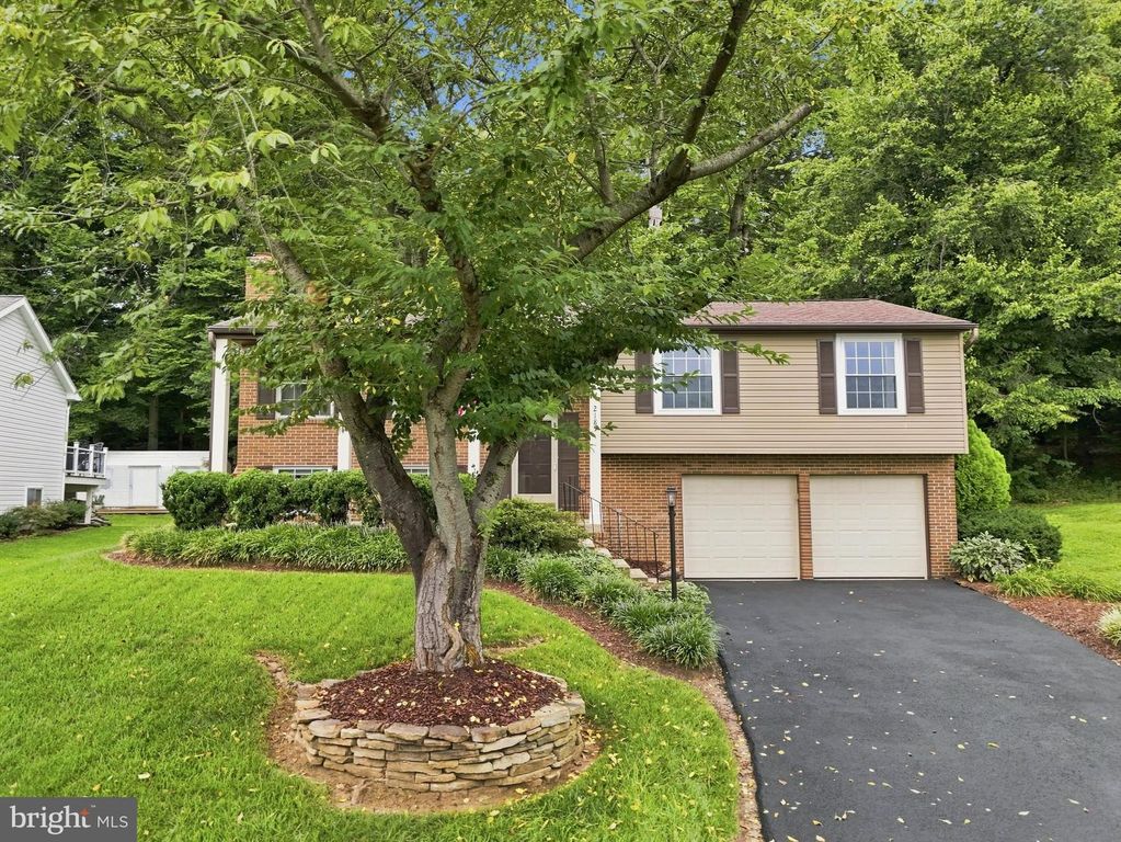 2189 JENNINGS ST, Woodbridge, VA 22191