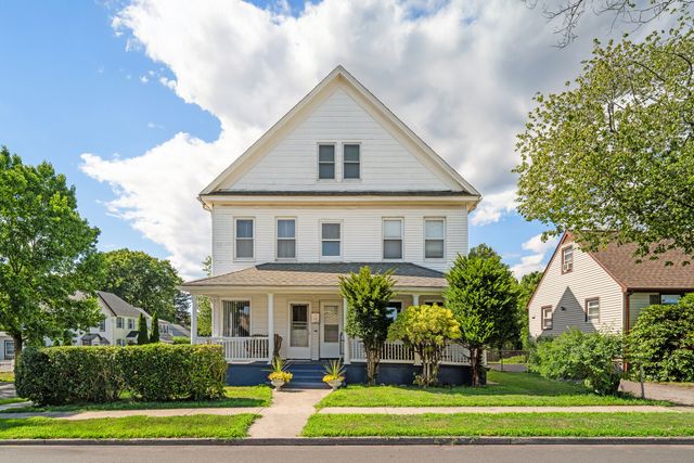 318 Suburban Avenue, Fairfield, CT 06825