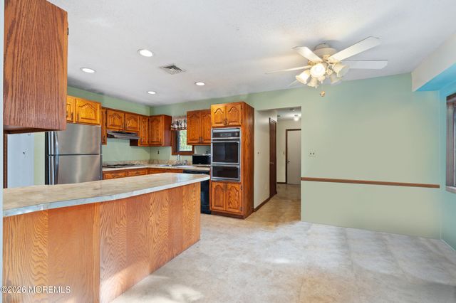 274 Aldrich Road, Howell, NJ 07731