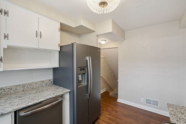 1324 Caroline Avenue, Clinton, IA 52732