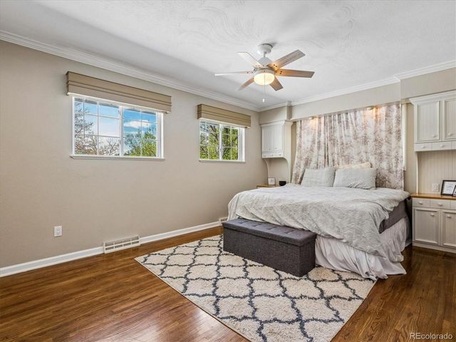 7666 S Cedar Cir, Littleton, CO 80120