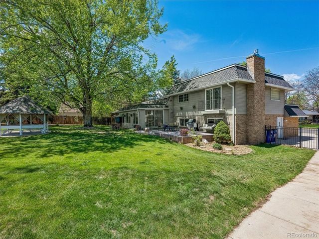 7666 S Cedar Cir, Littleton, CO 80120