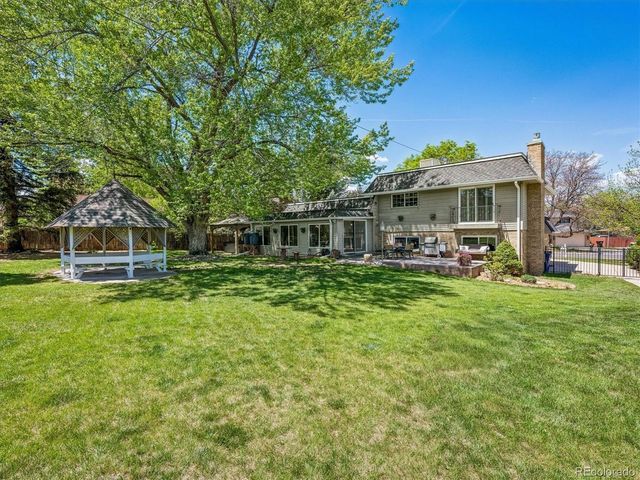 7666 S Cedar Cir, Littleton, CO 80120