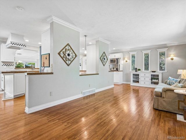 7666 S Cedar Cir, Littleton, CO 80120