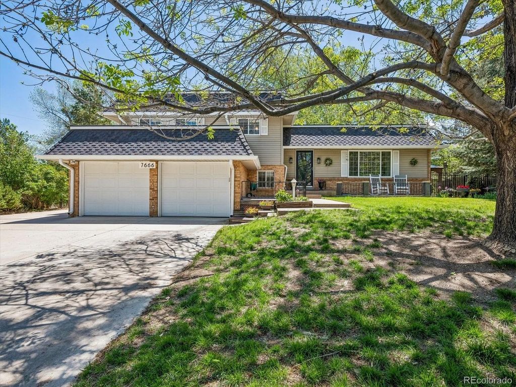 7666 S Cedar Cir, Littleton, CO 80120