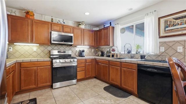 14024 Colt Court, Victorville, CA 92394