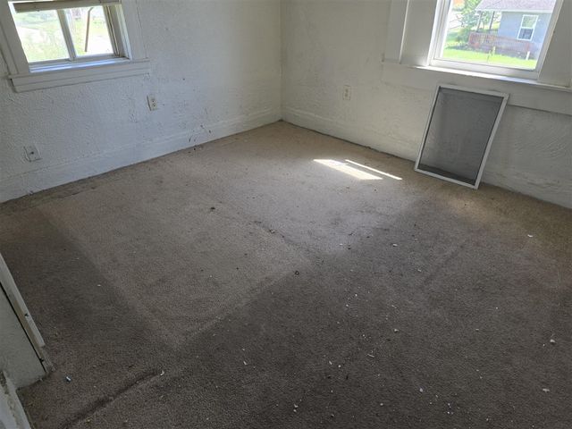 323 Ferry Avenue, Pontiac, MI 48341