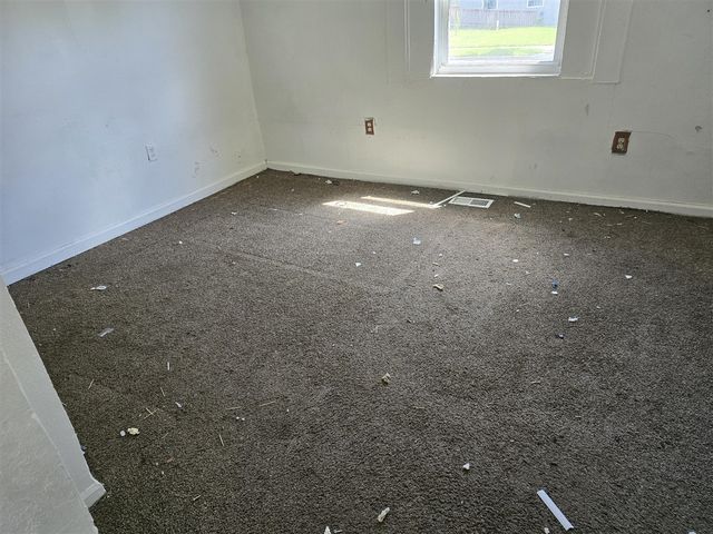 323 Ferry Avenue, Pontiac, MI 48341