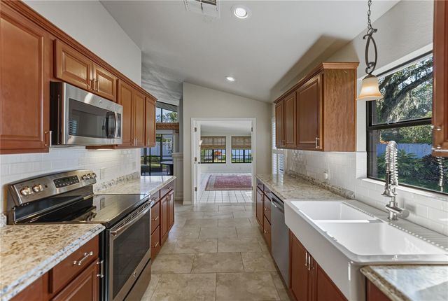 1418 WALDEN OAKS PLACE, Plant City, FL 33563