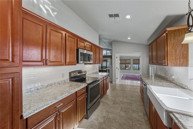 1418 WALDEN OAKS PLACE, Plant City, FL 33563