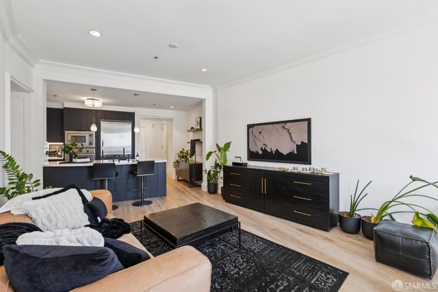 690 Market Street 1703, San Francisco, CA 94104